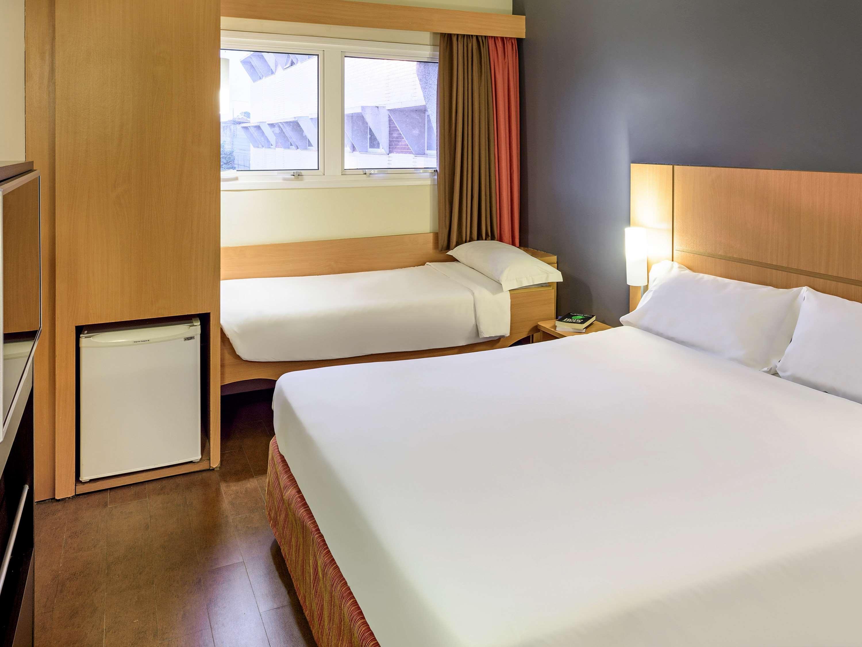 Отель Ibis Belem Aeroporto Экстерьер фото